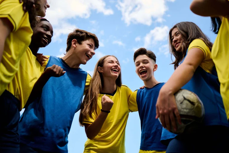 students cheering